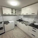Azra Apartment